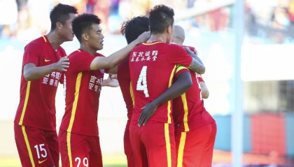  里尔vs巴黎焦点战，VAR介入改判引争议  