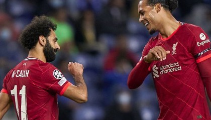  哈兰德双响曼城胜曼联，终结对手不败金身  