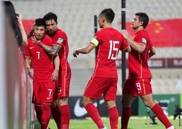  佛罗伦萨主场不敌弱旅晋级形势告急  