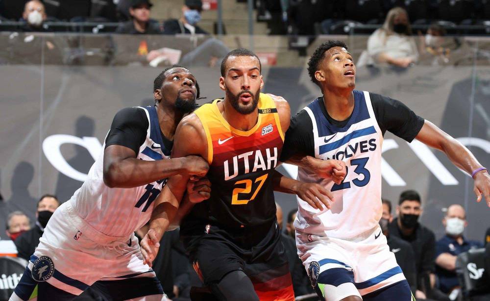  戈贝尔盖帽盛宴森林狼力阻爵士攻势